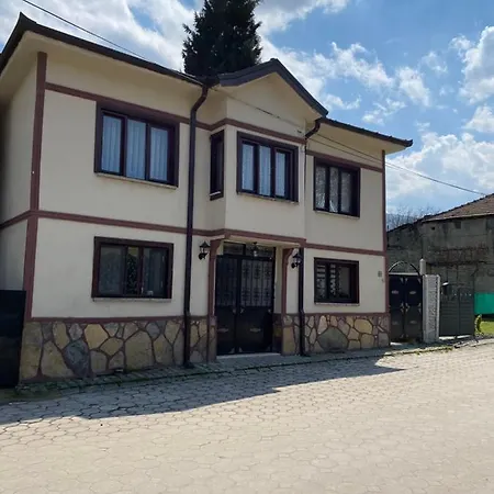 Appartamento Kuecuekaga Konaklama *